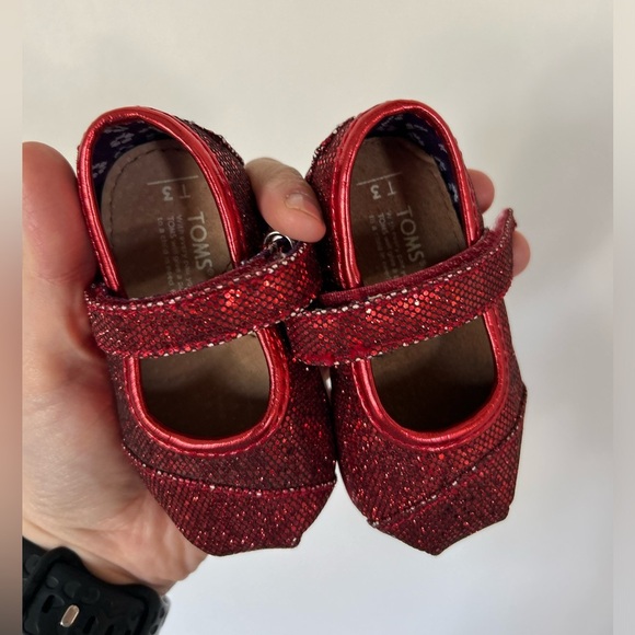 TOMS Ruby Red Glitter Tiny TOMS Toddler Size T3 - Picture 4 of 8